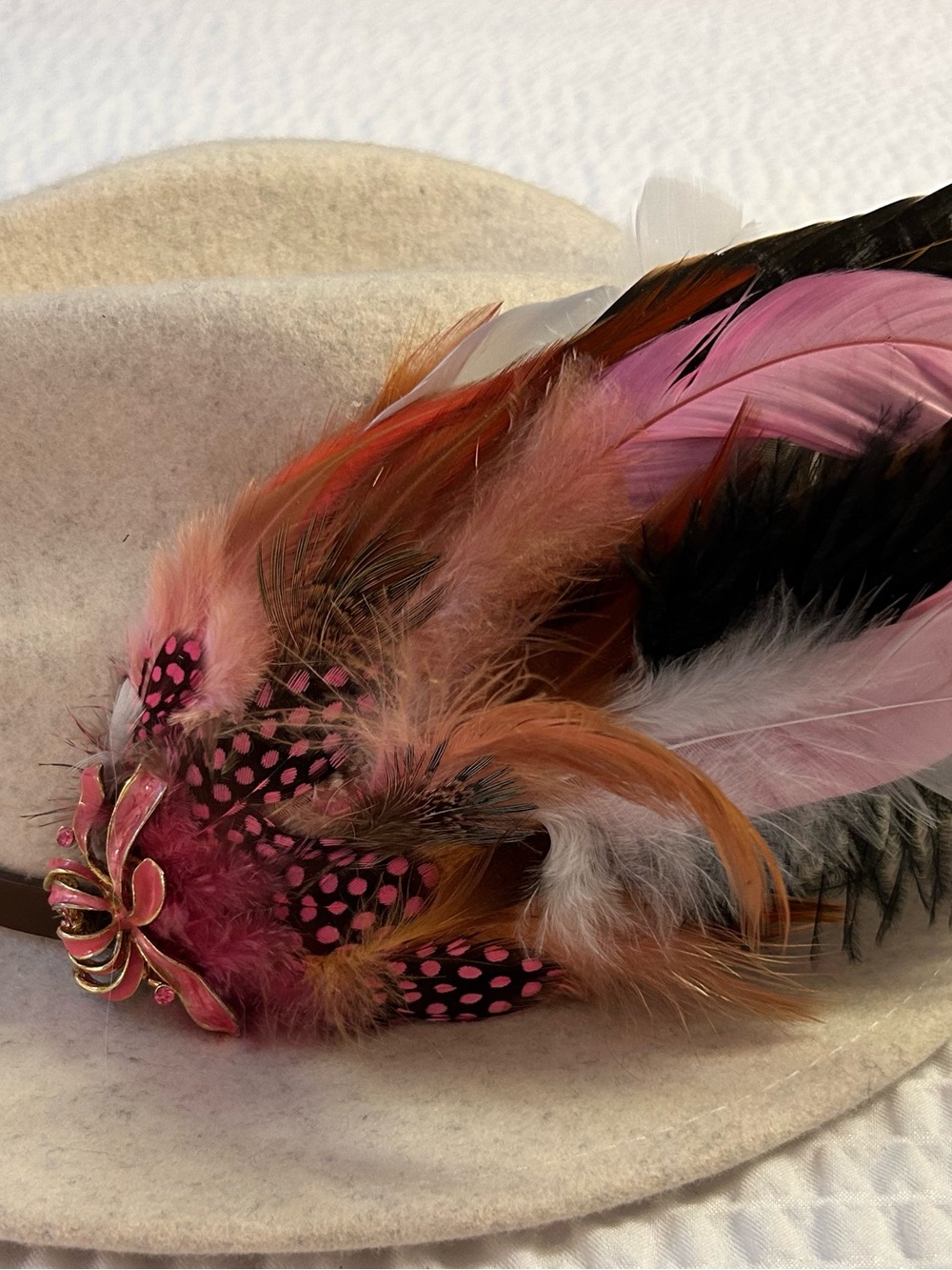 Feather Hat pin with Pink Polka-Dot Guinea feather Accents and vintage pin
